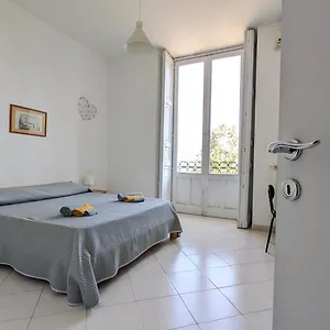  Apartment Elephant Sea View Italy