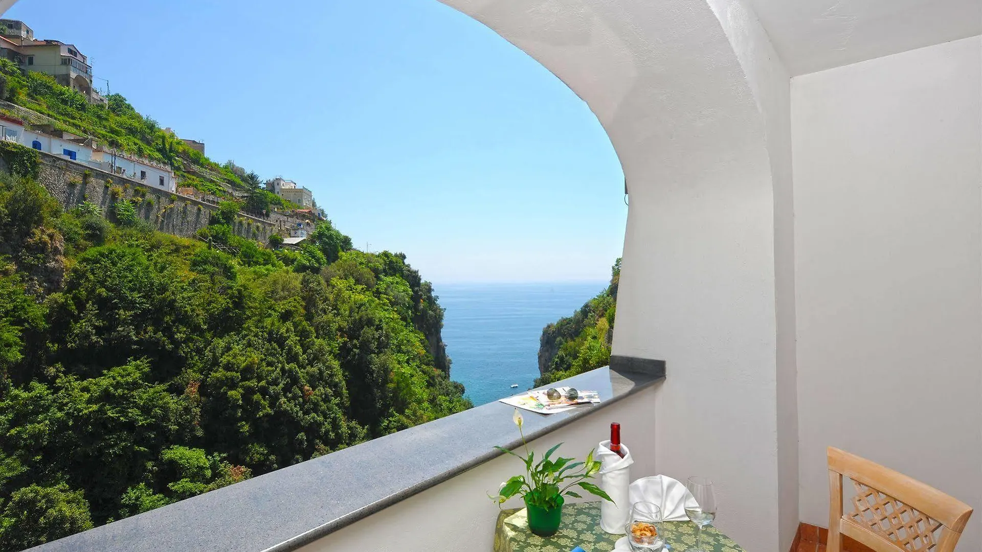 Hotel La Pergola Amalfi 3*,